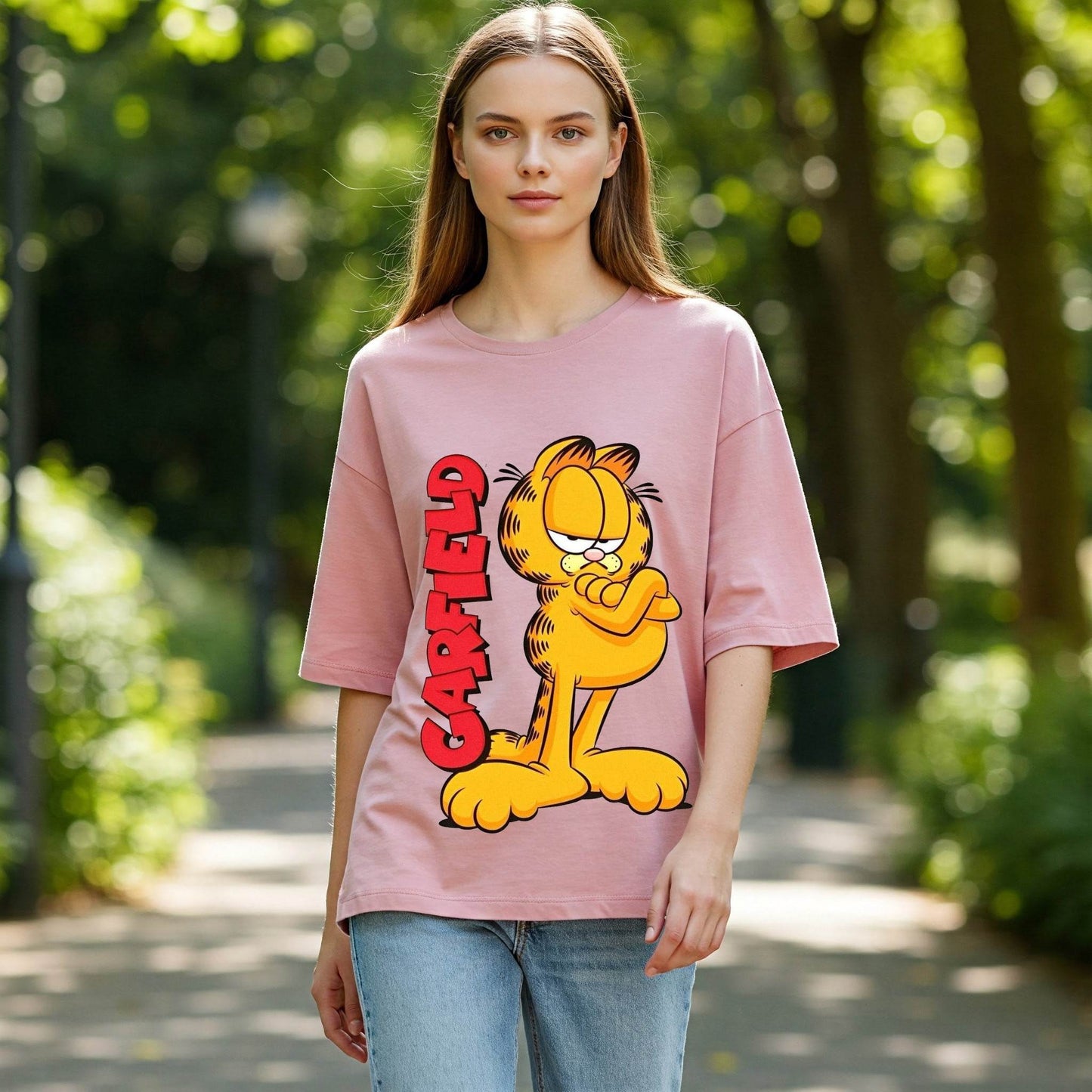 Pink Garfield Standing Graphic Women's Oversized T-shirt Befaltu - Befaltu