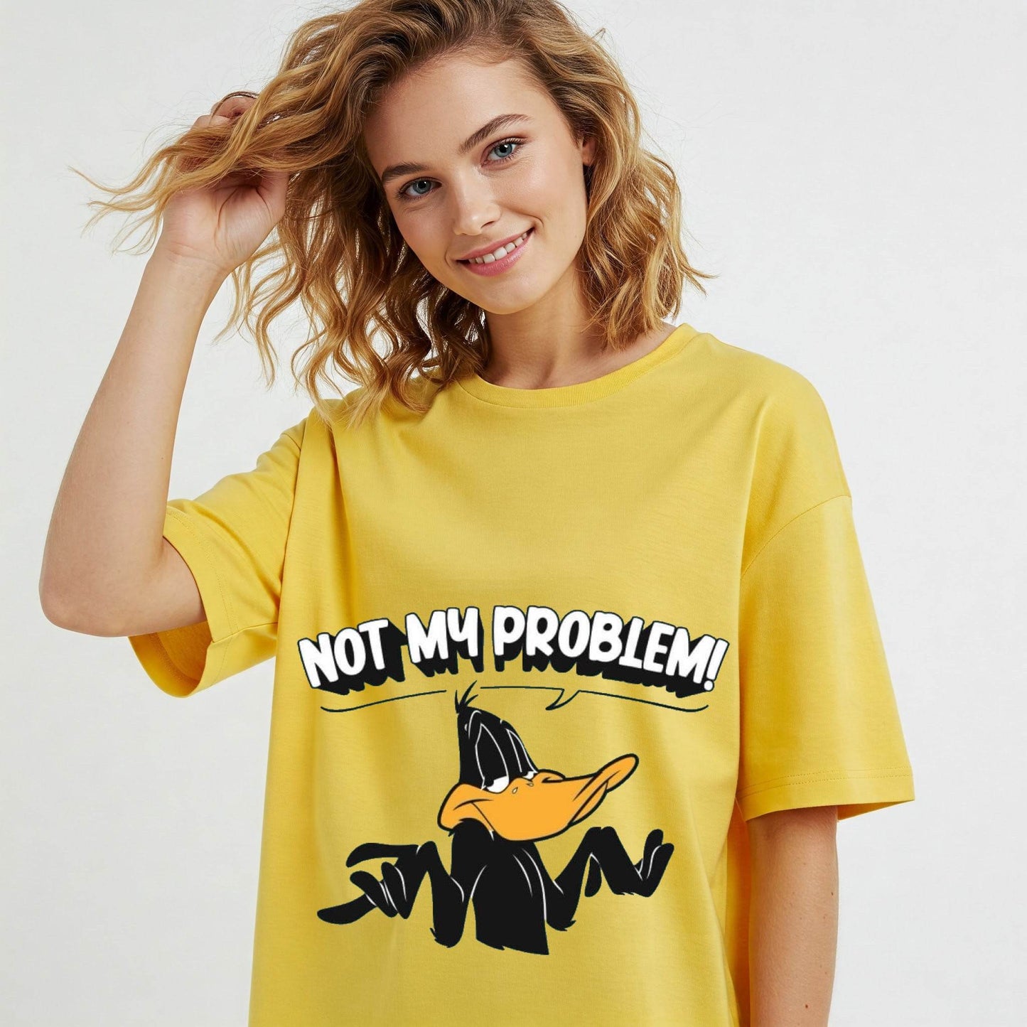 Yellow Daffy Duck Not My Problem Graphic Women's Oversized T-shirt Befaltu - Befaltu