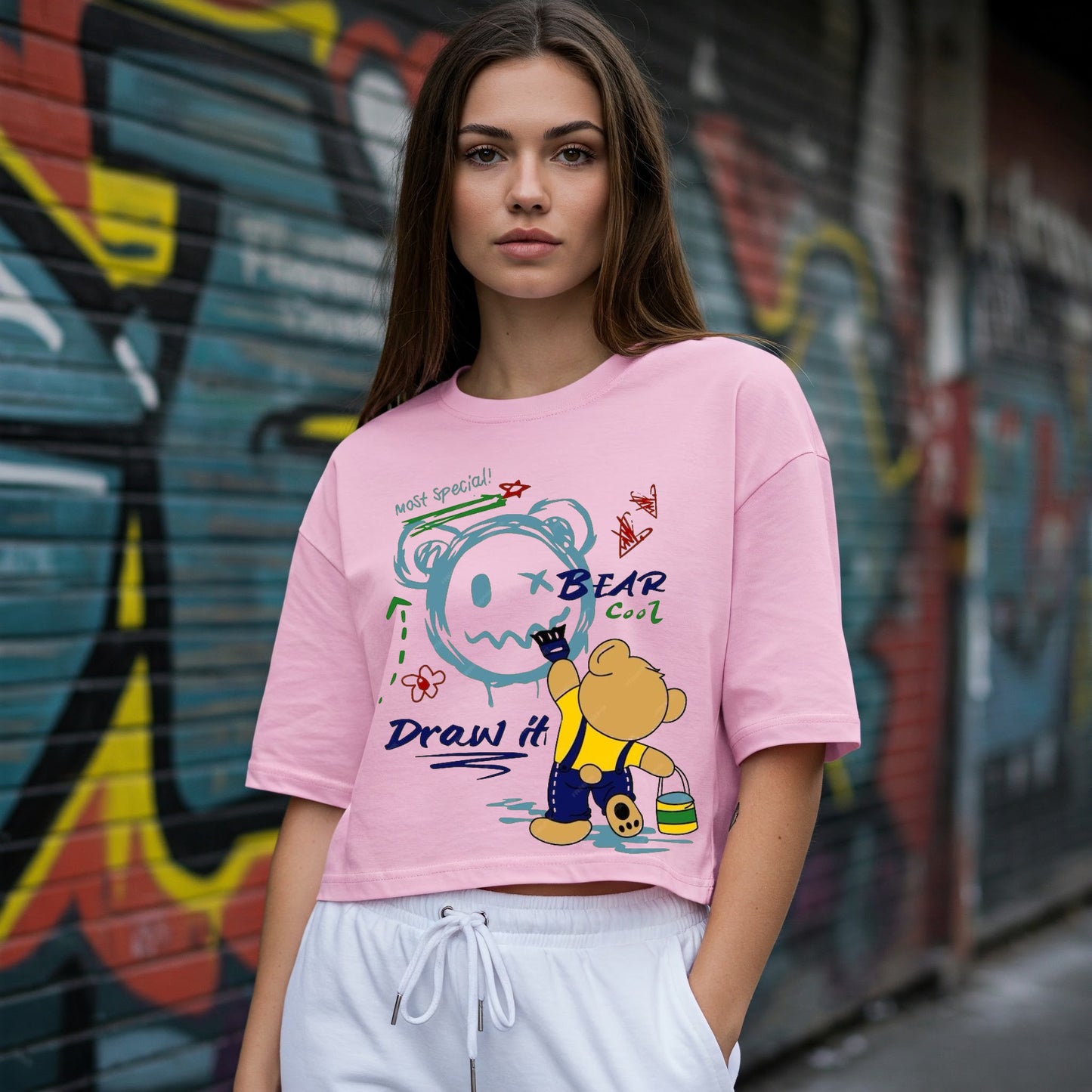 Pink Doodle Bear Graphic Cropped T-shirt Befaltu