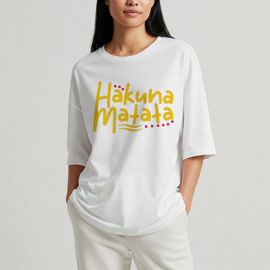 White Hakuna Matata Lion King Graphic Women's Oversized T-shirt Befaltu